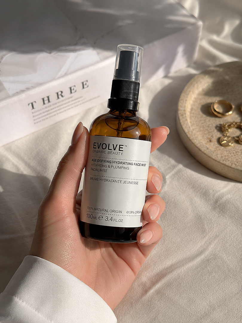 Evolve Natural Cleansers Age Defying Hydrating Face Mist Spray Hyaluron