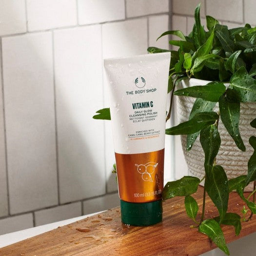 The Body Shop Vitamin C Glow Cleansing Polish Peeling 100 ml