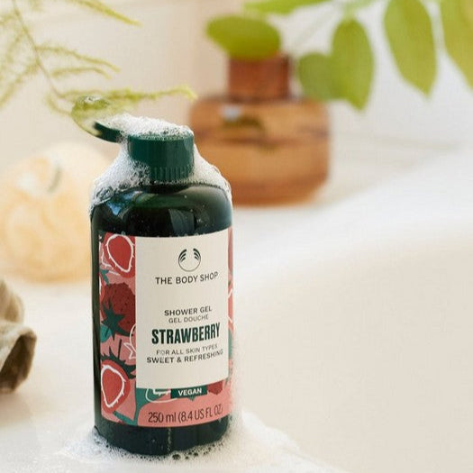 The Body Shop Gift Sets Strawberry Körperpflegeset 3-teilig Erdbeere