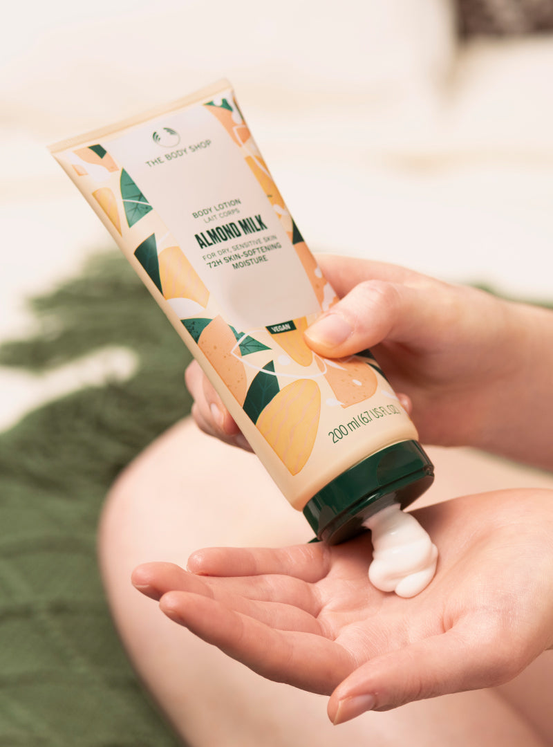 The Body Shop Almond Milk Body Lotion Körperlotion 200 ml Mandel