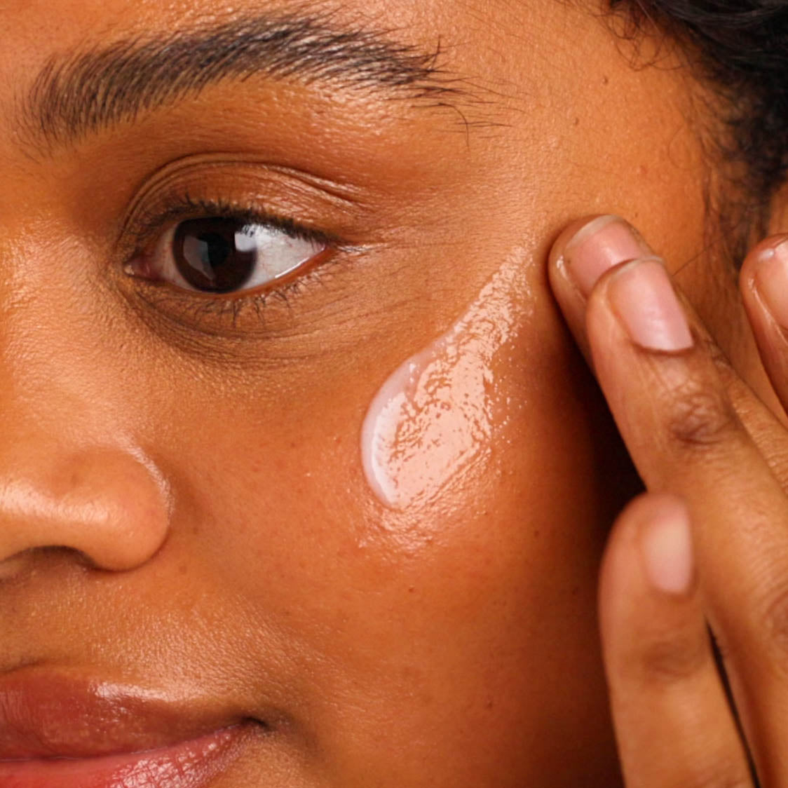 Evolve Resveratrol Niacinamide Serum Reisegröße stumpfe Haut